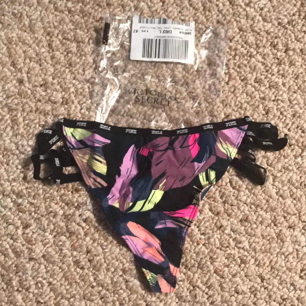 PINK strappy logo thong multileaf